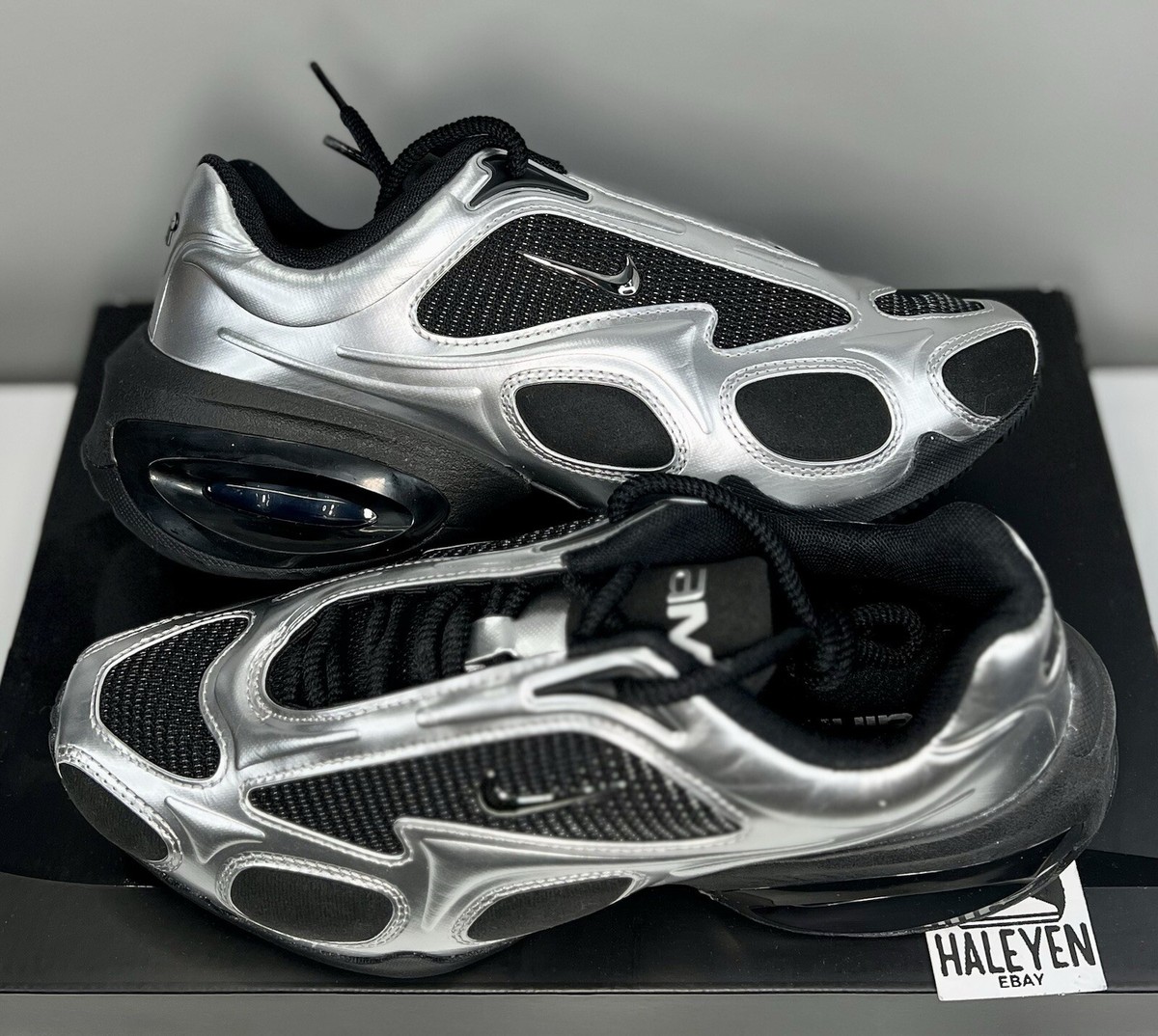 【Nike】 正規品★ (W) Air Max Muse Black and llic Silver Nike Air Max Muse sneakers in black and silver | ASOS