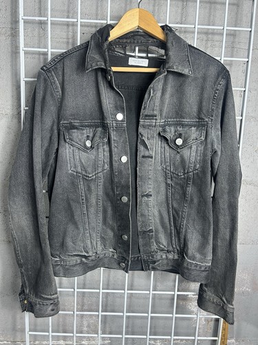 John Elliott Men’s Size Medium 2 Thumper Jacket Type III Distressed Denim Japan