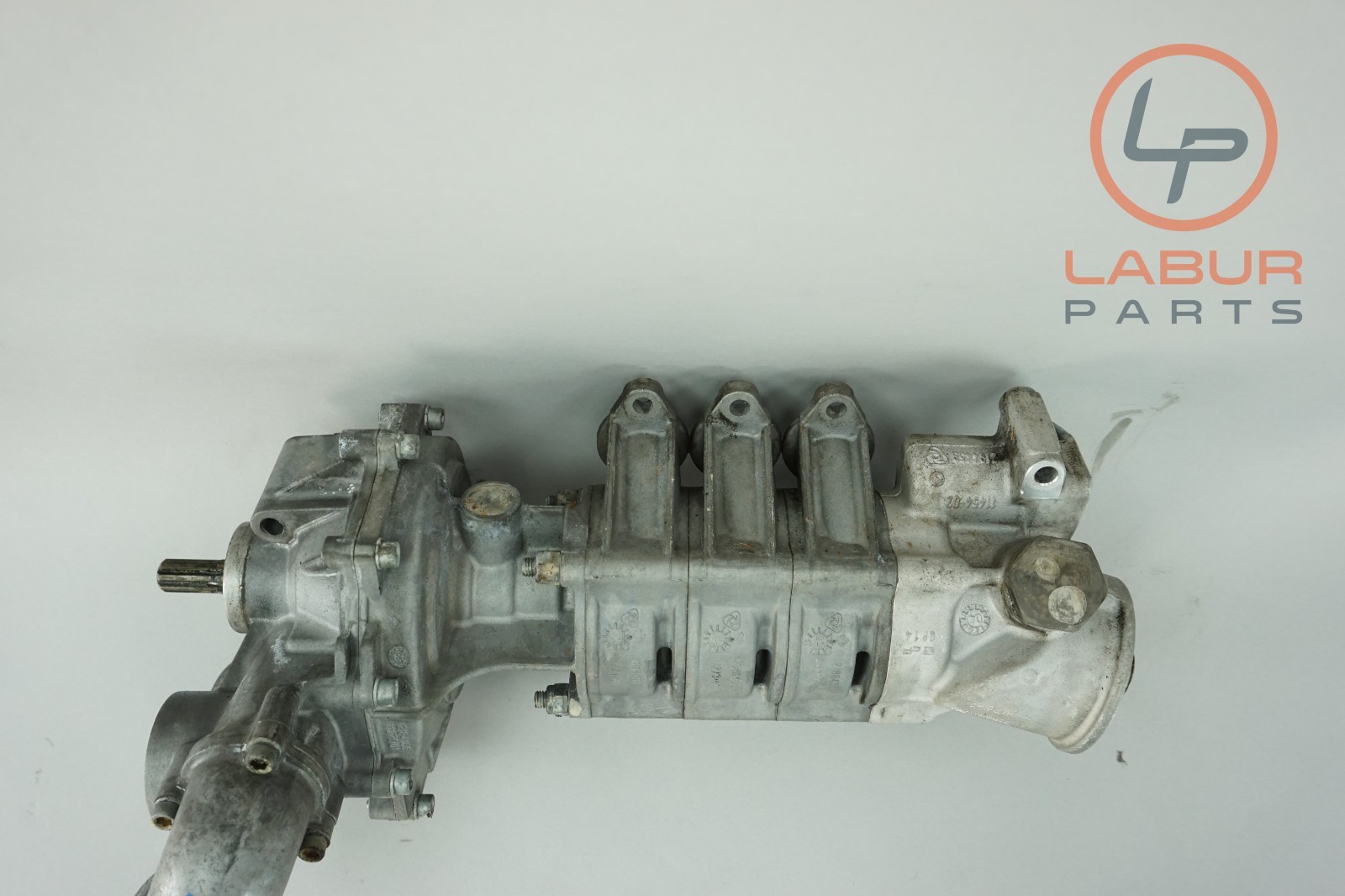 M139 05-07 Maserati Quattroporte Engine Oil & Water Pump Assembly Z7069