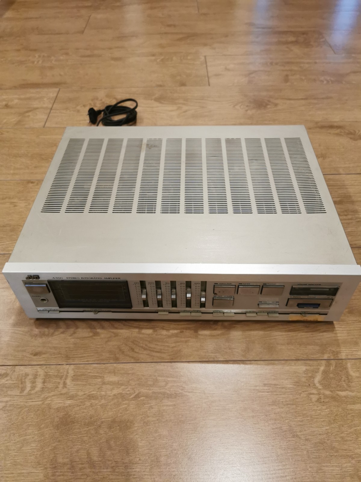JVC A-X50 amplifier vintage retro