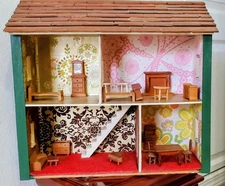 Vintage Handmade Doll House with 15 Pieces of Handmade Furniture