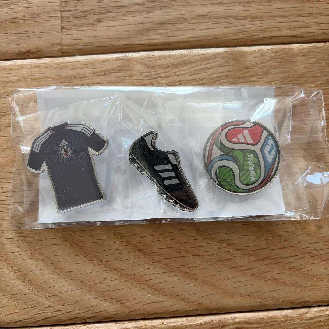 Japan National Team Soccer Fan Pin, Buttons for sale | eBay