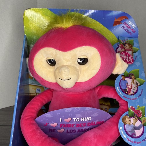 WowWee Fingerlings Hugs Bella Friendly Interactive Plush Monkey Pink NEW - Picture 7 of 7