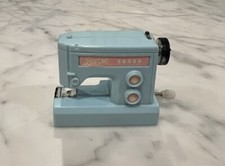 Vintage Barbie Macau BLUE WIND UP SEWING MACHINE Doll Toy Accessory Works 