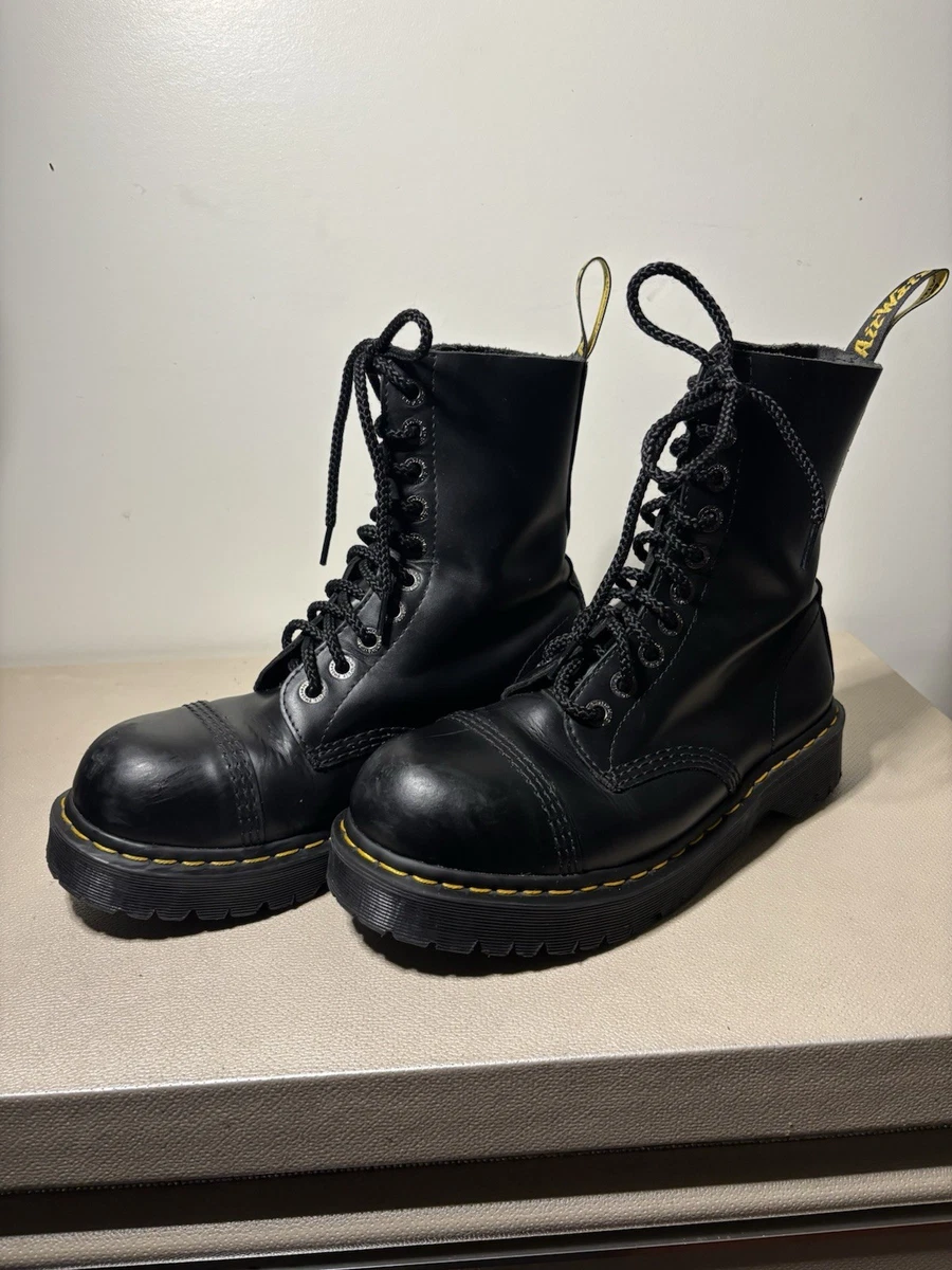 Dr. Martens Ankle Boots for Men for Sale | Shop New & Used  display picture 3