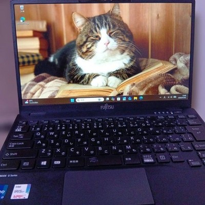 Ultraleichtes Fujitsu Lifebook U9311/FW i7-1185G7 Iris Xe 16GB SSD 512GB...