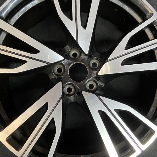 BMW i8 2014-2017 Rear Left Wheel Black P/N 56086206