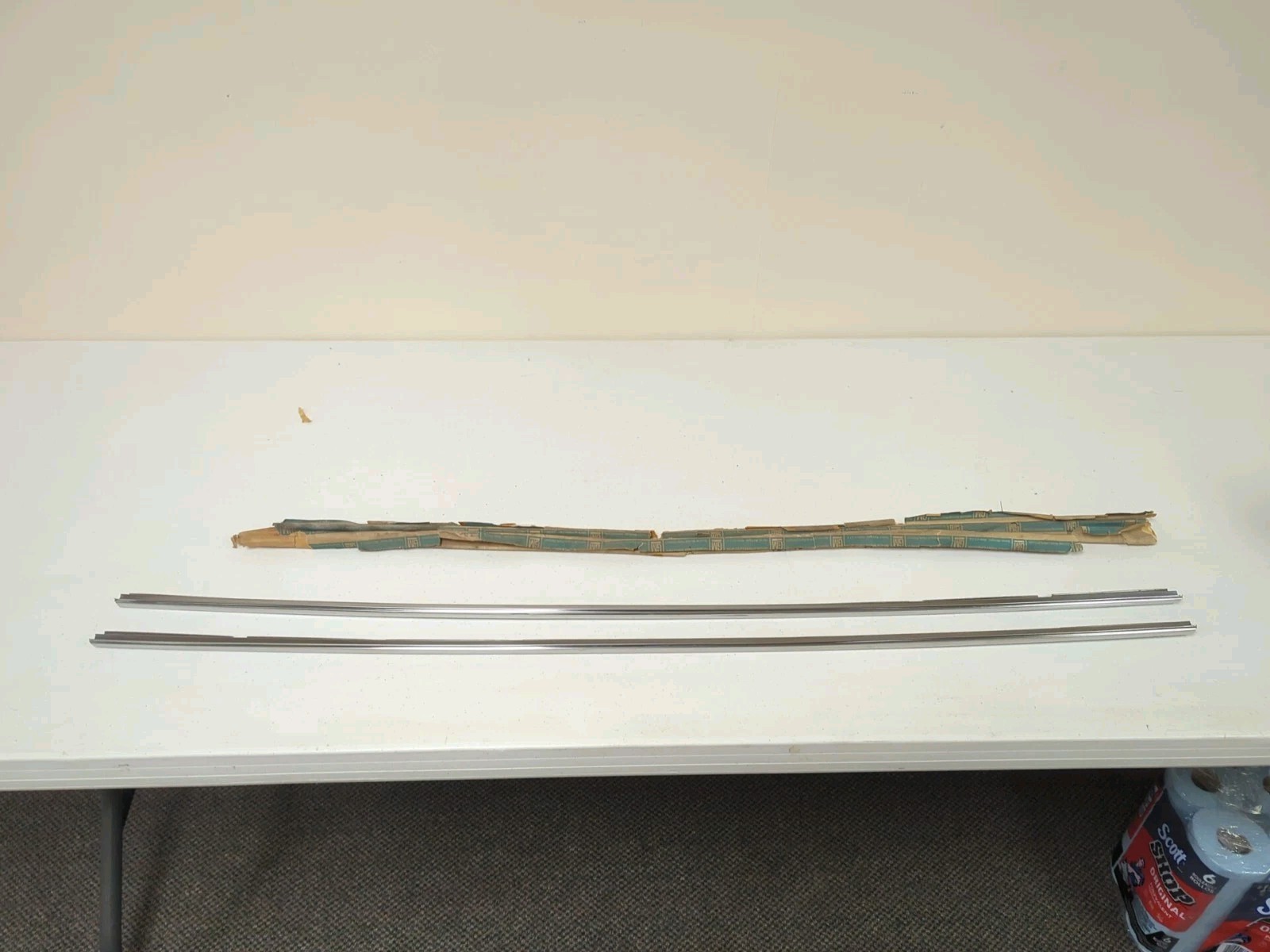 NOS PAIR 75-76 Chevy Truck Blazer Upper Lower Grille Trim Molding 343984