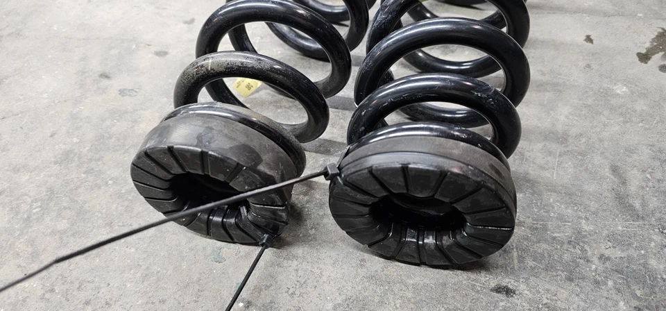 2018-23 起亚 Stinger RWD 后右手和 LH 侧线圈弹簧对 55330-J5200 原始设备制造商 — 第 3/3 张图片