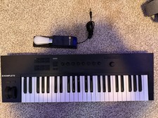 Native Instruments Komplete Kontrol A49 Smart Keyboard Controller