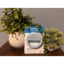BLUE PORTABLE SELFIE LIGHT BATTERY OPERATED SELFIE RING LIGHT NEW OPEN BOX