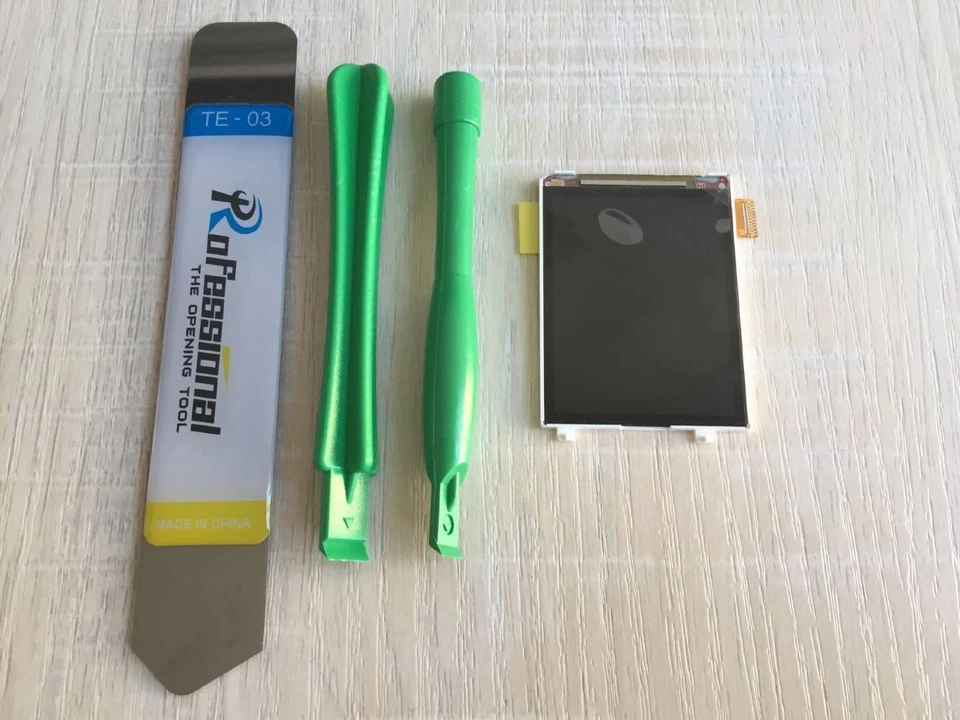 Replacement LCD Display Screen For Apple iPod Nano 3 3rd Gen 4GB 8GB - Image 3 of 4