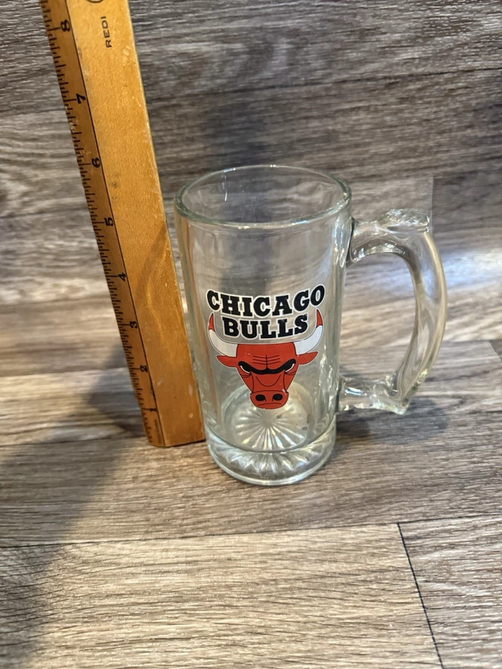 Vintage Chicago Bulls Collectible Beer Glass Mug 90's - Image 2 of 3