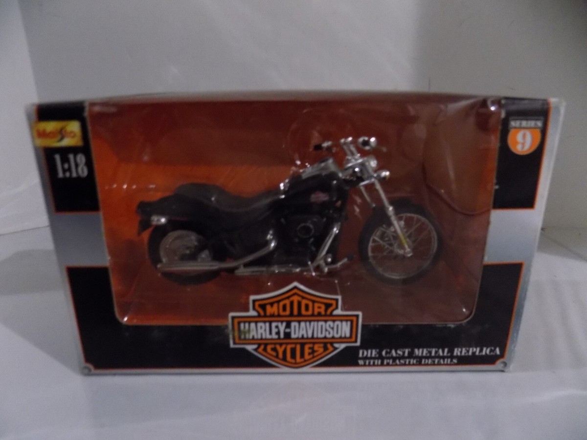 Maisto Harley Davidson FXSTB Night Train 1:18 Motorcycle Series 9