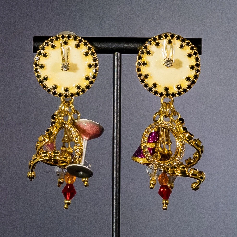 Lunch at the Ritz LATR earrings PARTY TIME posts Vintage w CARD