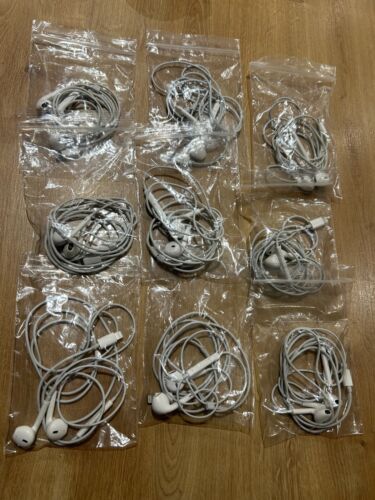 Apple Lightning EarPods iPhone 7 8 XS 11 12 13 14 Headphones Earphones Grade C - Picture 8 of 8
