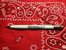 PIONEER SEEDS, VIRGINIA NEBRASKA, COON RAPIDS IOWA Scripto VTG Mechanical Pencil