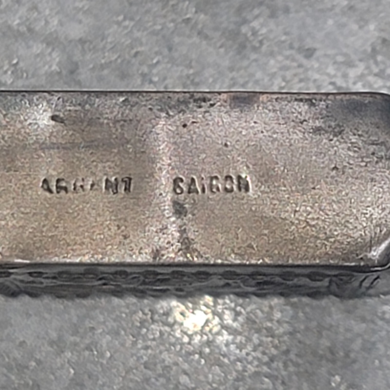 Vintage Saigon Argent Flip Top Silver Tone Pocket Lighter Embossed