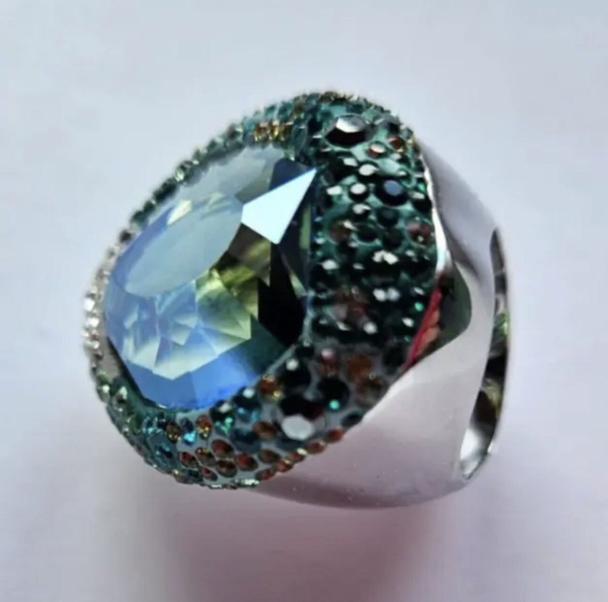 yn様/SWAROVSKI/GLACIER/CRYSTAL/RING/グリーン Amazon.com: Swarovski Mesmera Open Ring, Green and Clear