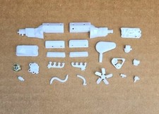 Revell 1/25 1966 - 1977 FORD BRONCO MOTORE MEZZA CABINA E RELATIVI RICAMBI