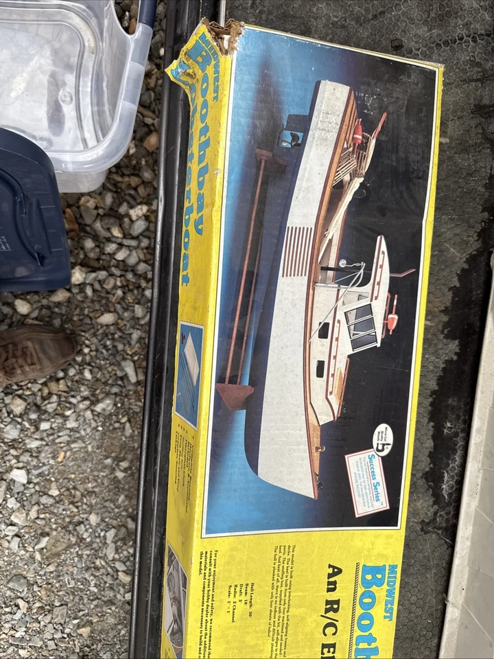 VTG NOS Midwest Boothbay Lobster Boat R/C Balsa Model Boat Kit No. 964 30" Hull - Image 2 of 4