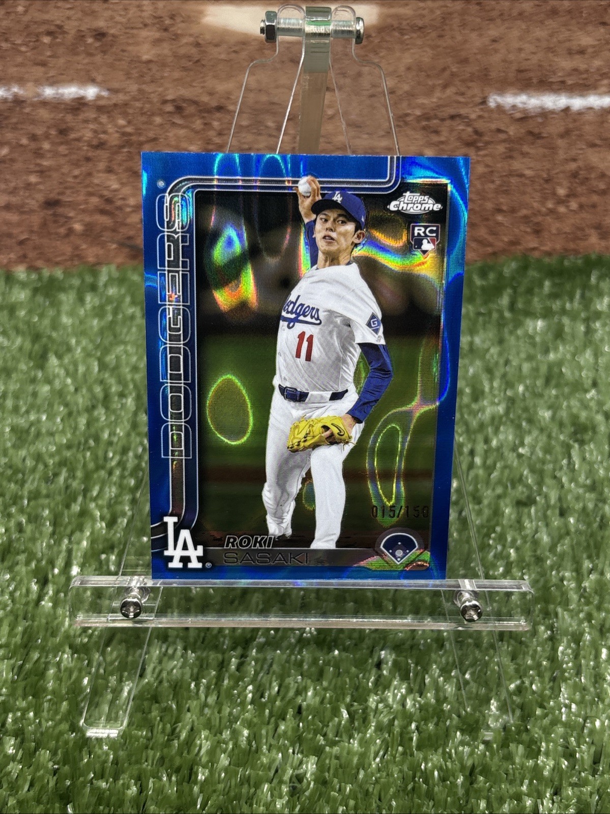 2025 Topps Chrome - Roki Sasaki #217 Blue Raywave Refractor /150 (RC)