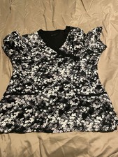 Maevn Scrub Top Woman  s Size Large Black And White