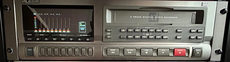 Alesis ADAT XT 8 Spur Rekorder - Bild 2 von 2