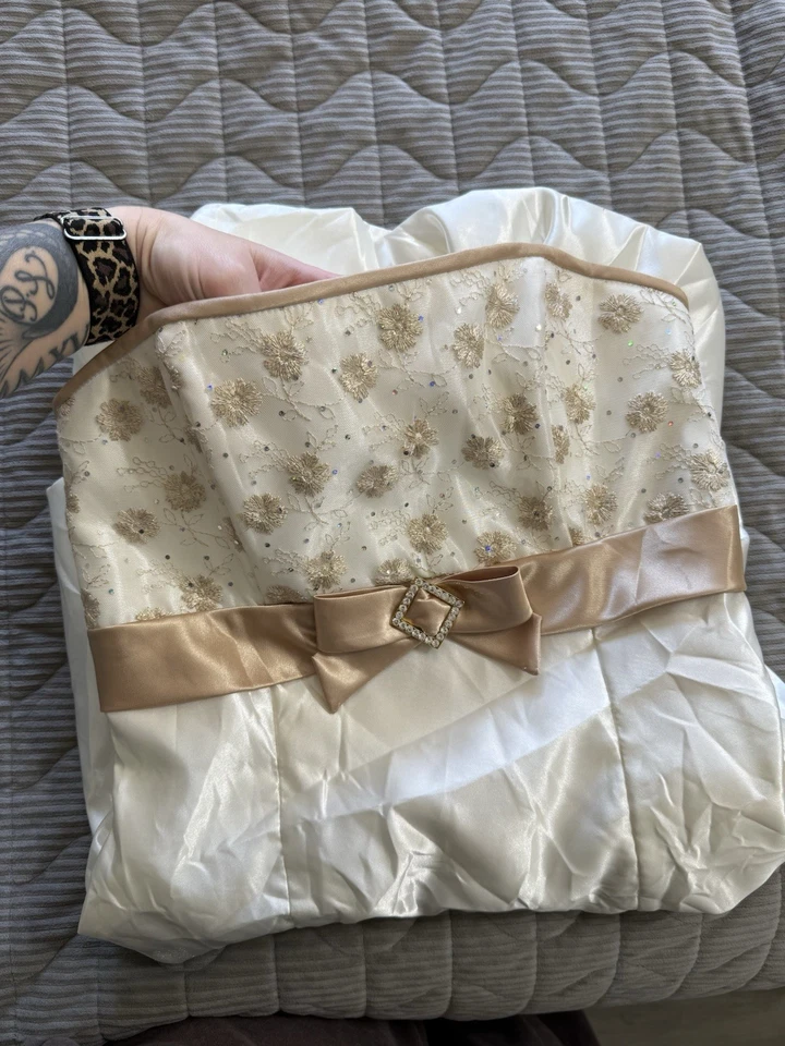 Jessica McClintock Gunne Sax 奶油和金色连衣裙女式 3 码美国制造 — 第 4/4 张图片