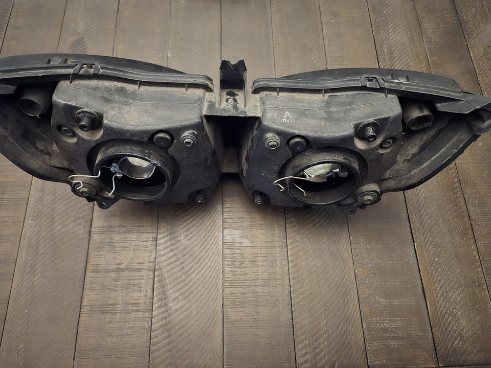 YAMAHA  FZ6 04-09 FZ8 10-15 FAZER - HEAD LIGHT LAMP FRONT LIGHT FOX EYE - OEM - Image 4 of 4