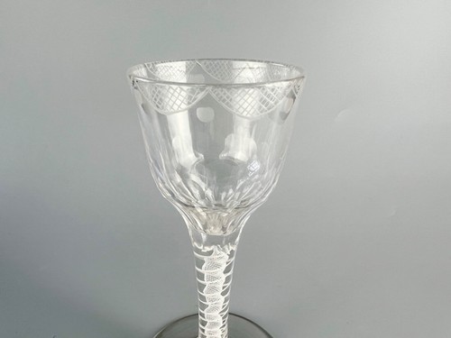 An engraved opaque twist wine glass c.1760 - Picture 4 of 4