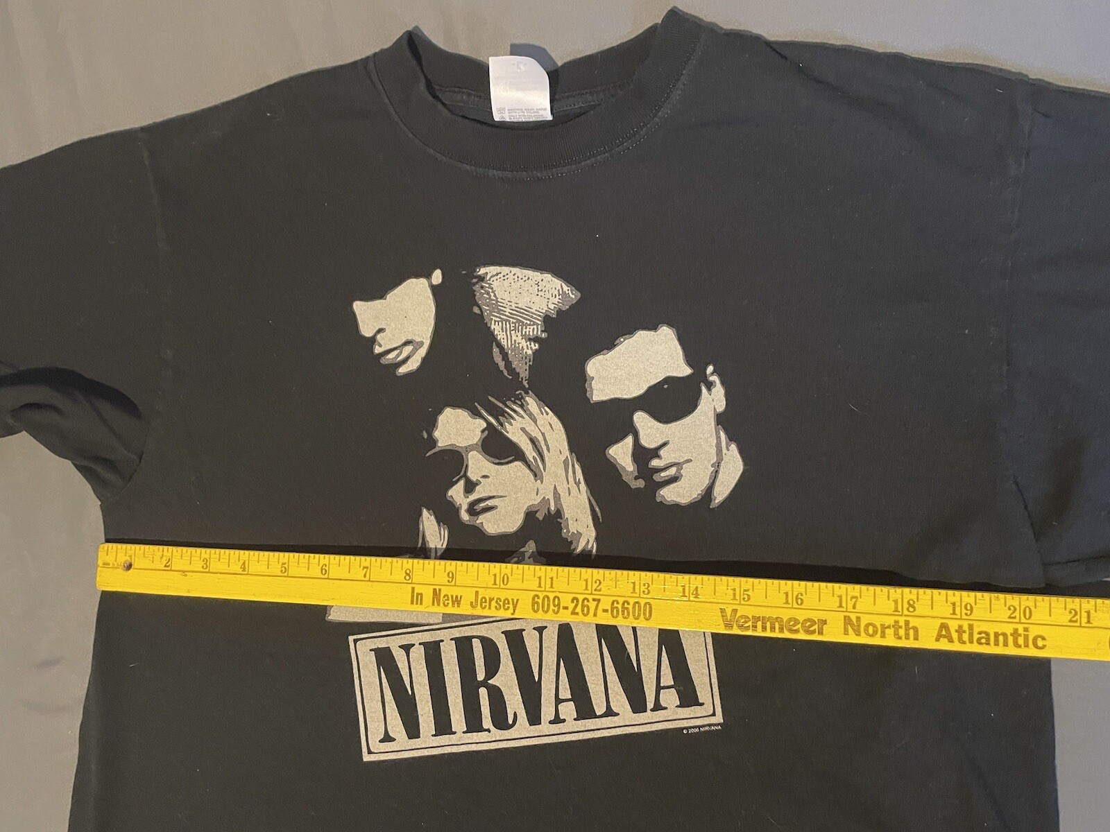 Anvil Aventura Band T-shirt, Men's Size L (approx.) cotton black type Vintage Second Hand