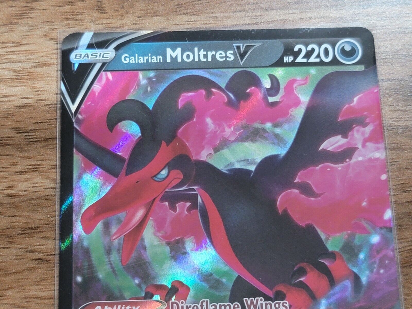 Galarian Moltres V (097/198) [Sword & Shield: Chilling Reign] – Pokemon Plug