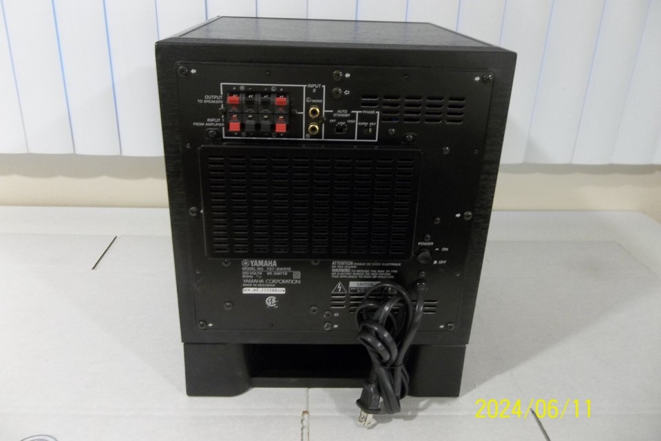 YAMAHA YSTSW215 Powered Subwoofer System Surround Sound Satellite