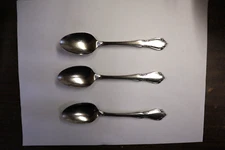 Oneida Stainless Flatware Chateau Pattern Set of 3 Teaspoons 6"