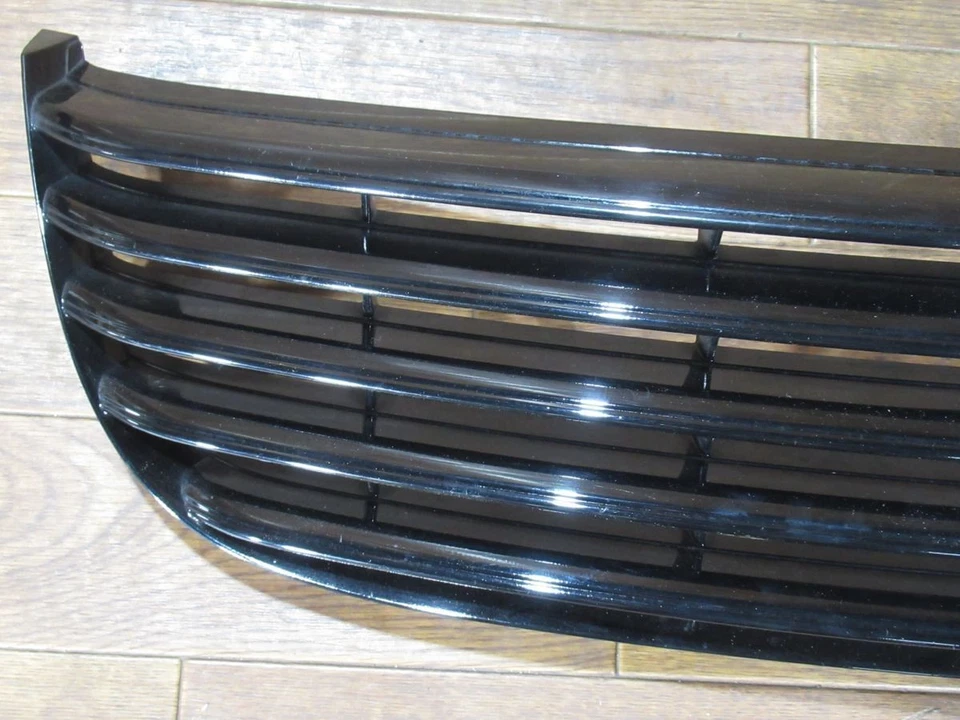 Genuine Lexus SC430 UZZ40 front grille radiator grille 53111-24040 JDM USED - Image 2 of 4