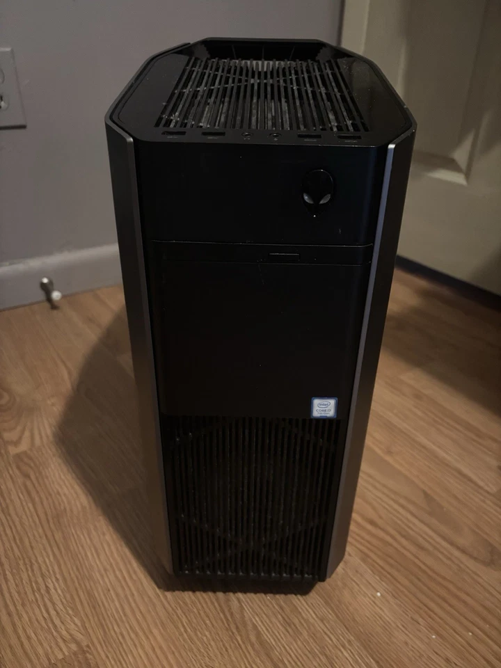 Alienware Aurora R6 Gaming Desktop I7-7700 CPU @ 3.60GHz 16 GB Nvidia GTX 1080 - Image 3 of 4