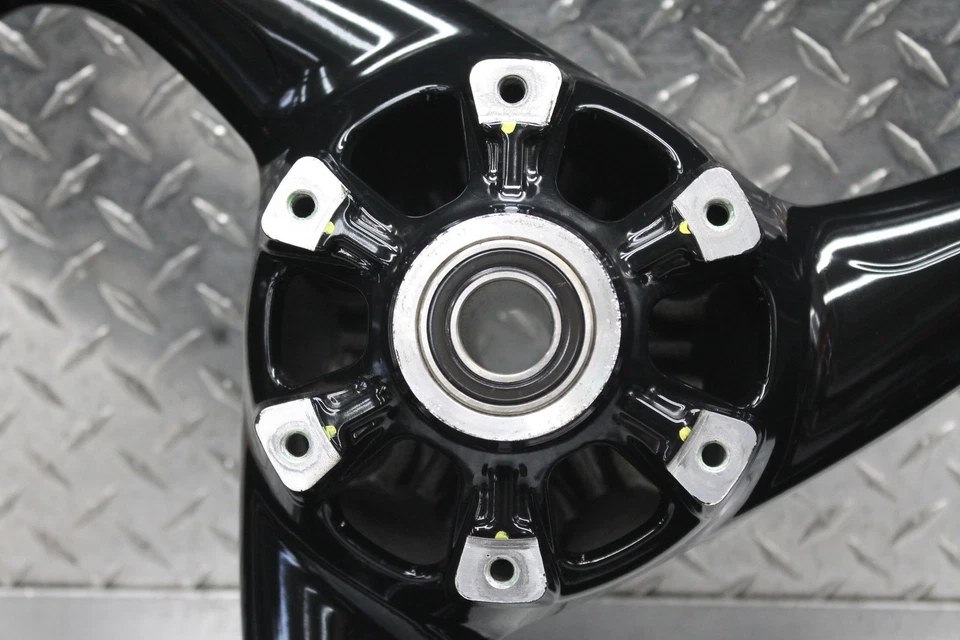 Llanta trasera Ducati Monster 695 Brembo 2007 17xMT4,50 Foto 2 de 4