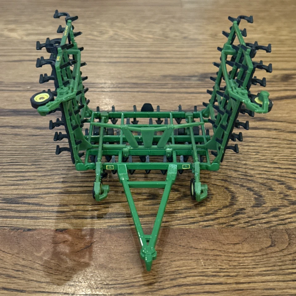 John Deere 2200 Field Cultivator 1/64 Scale Model, Green, Decals - Image 4 of 4