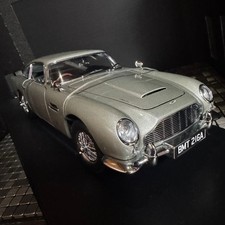 Autoart 1/18 Diecast 007 Aston Martin DB5 James Bond Model Car