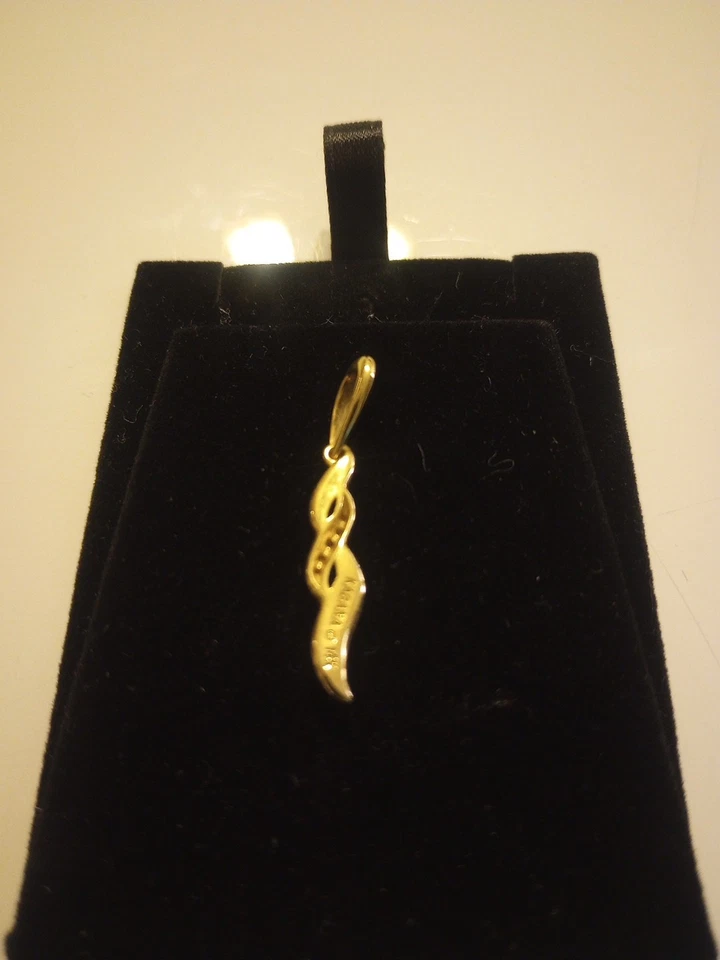 Exquisit Made In USA 14 Kt Gold & Diamond Kabana custom made Necklace & Pendent  - Image 4 of 4