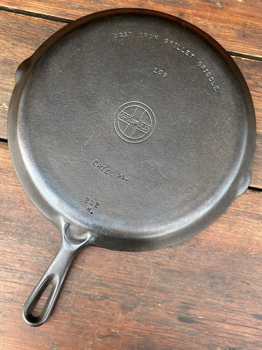 Griswold Cast Iron Small Logo 109 Skillet Griddle