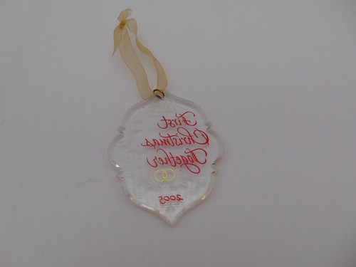 Hallmark Keepsake Ornament 2005 First Christmas Together NIB Acrylic Rings - Picture 3 of 3