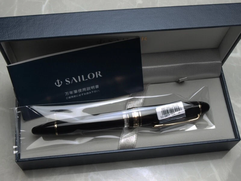 Stylo Plume Ancien STYPEN -FRANCE - Modèle Ref 177 - Collection