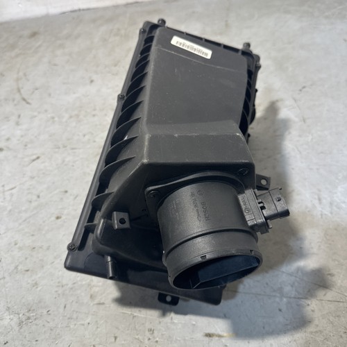 @ LAND ROVER DISCOVERY 5 2018 L462 DIESEL LUFTFILTERKASTEN FPLA9601AC #A