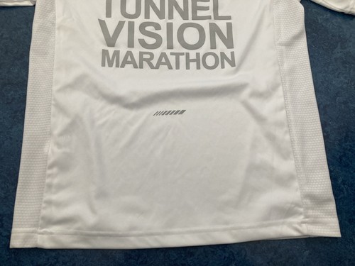 Light At The End Of The Tunnel - Men's white T-Shirt 2021 Marathon - Picture 3 of 12