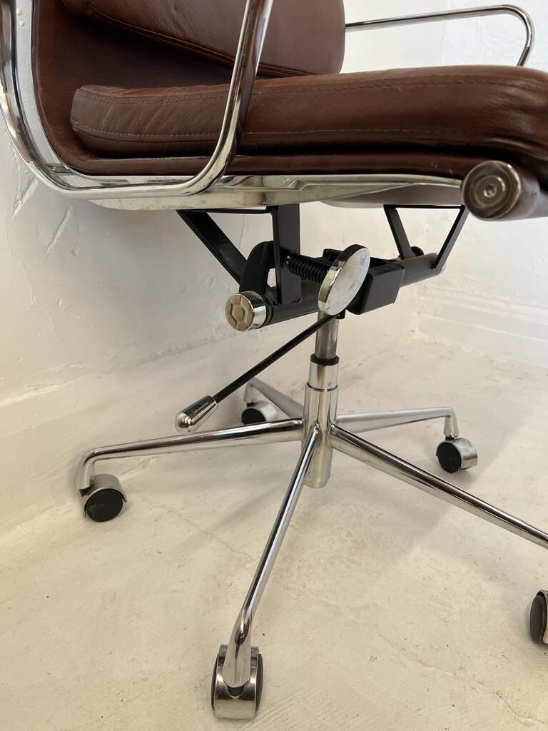 Vitra Eames EA217Style Soft Pad Office Chair Original Condition 1512