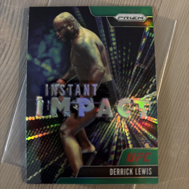 2021 Panini Prizm UFC Derrick Lewis Instant Impact Green Prizm Refractor #23