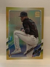 2021 Update Base Gold Foil #US321 Jorge Guzman - Miami Marlins RC