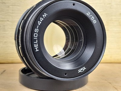 KMZ Helios 44M 58mm F/2 Petzval Modification Dreamy Swirly Bokeh